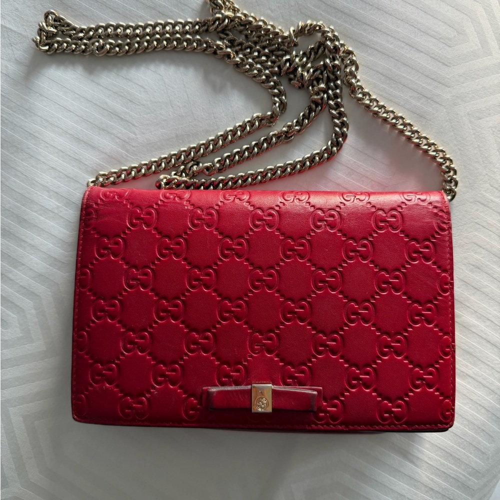 Gucci Microguccissima Red Leather Chain Wallet Crossbody – Bow Detail